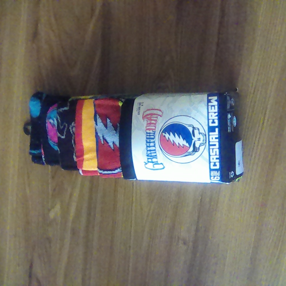 Grateful Dead Casual Crew Socks 6 pair NIB